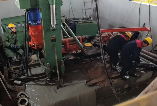 高價(jià)回收各種型號二手反井鉆機(jī)