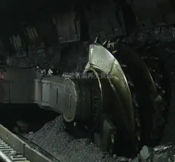 采煤機(jī)檢修過程中的注意事項(xiàng)